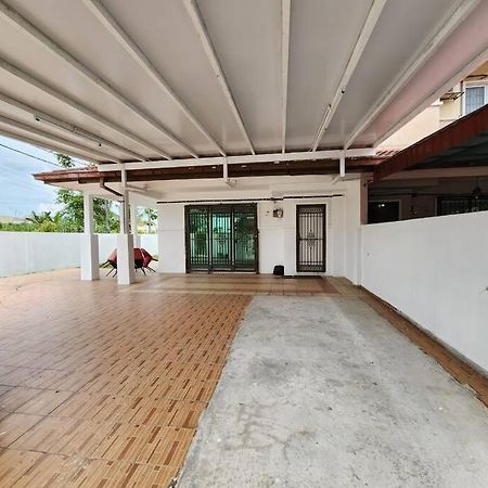 Rawang Conner Lot Homestay Exteriör bild