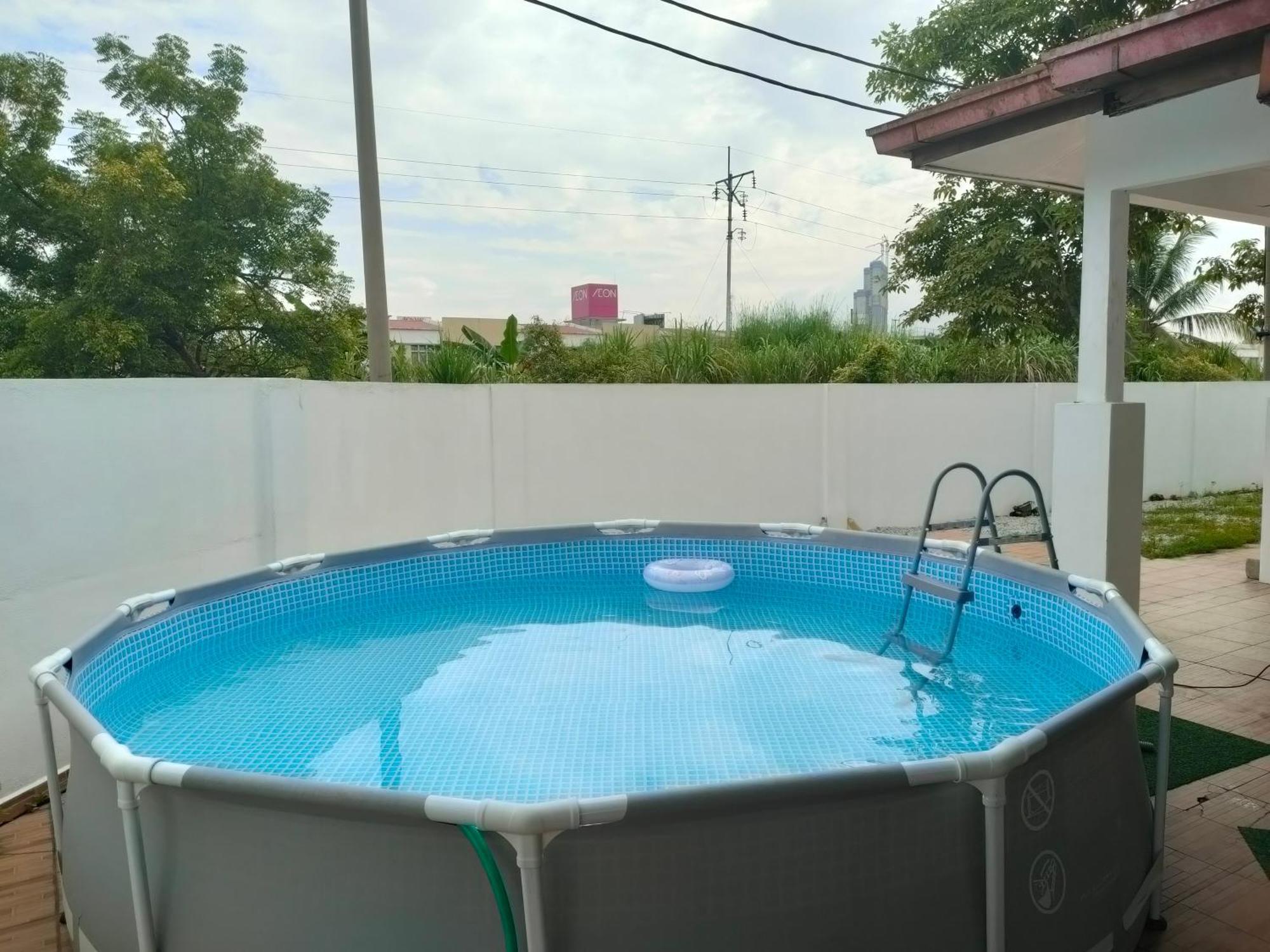 Rawang Conner Lot Homestay Exteriör bild